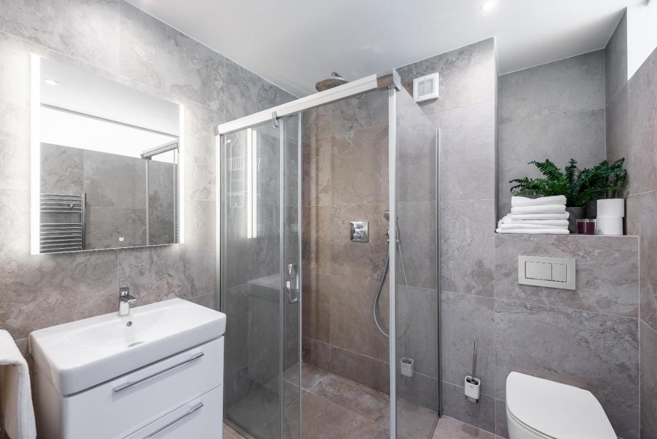 Apartment With 4 Bedrooms Prague Extérieur photo